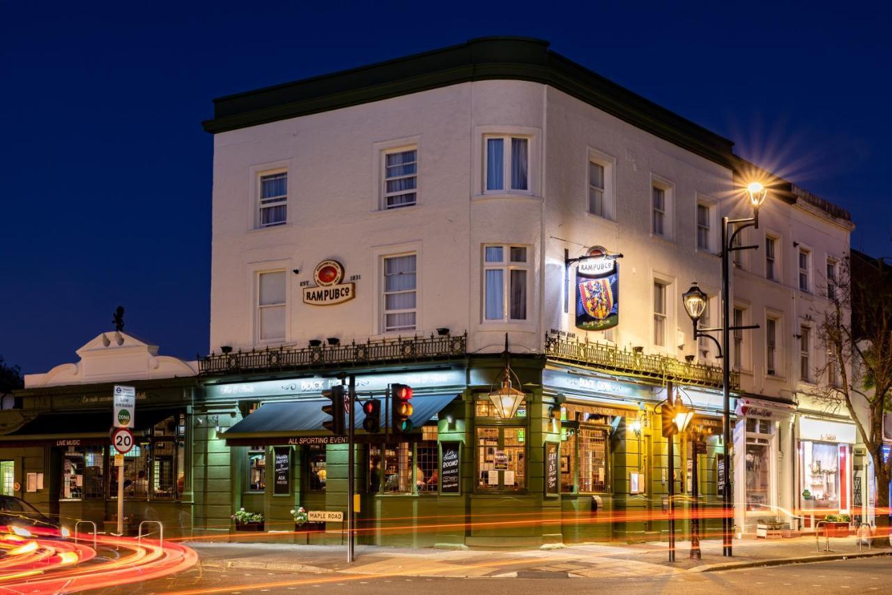 Black Lion Surbiton Экстерьер фото